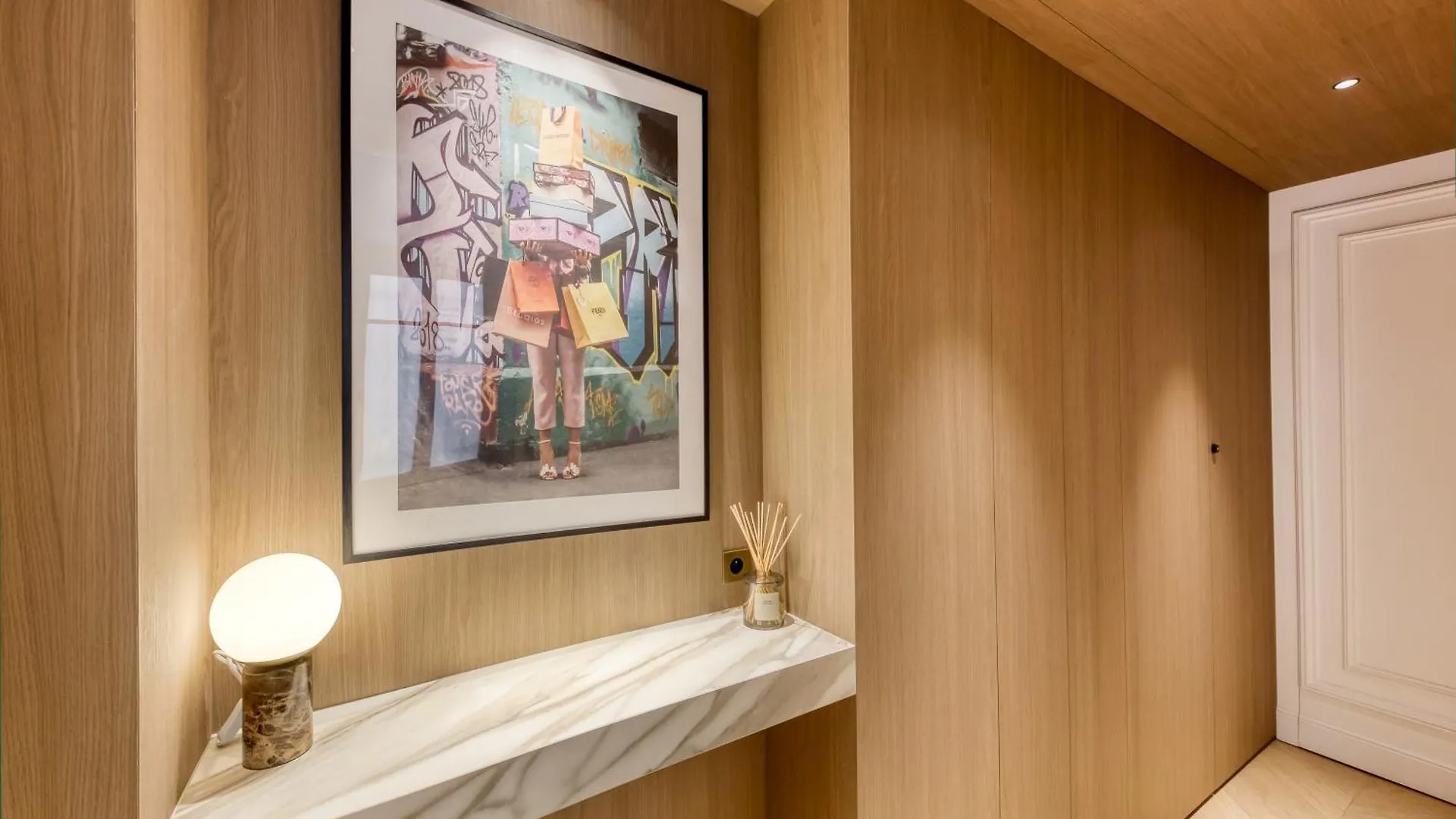 Prestige L 3Ch L 2Sdb L Clim L Louvre Apartment Paris 0*,  France
