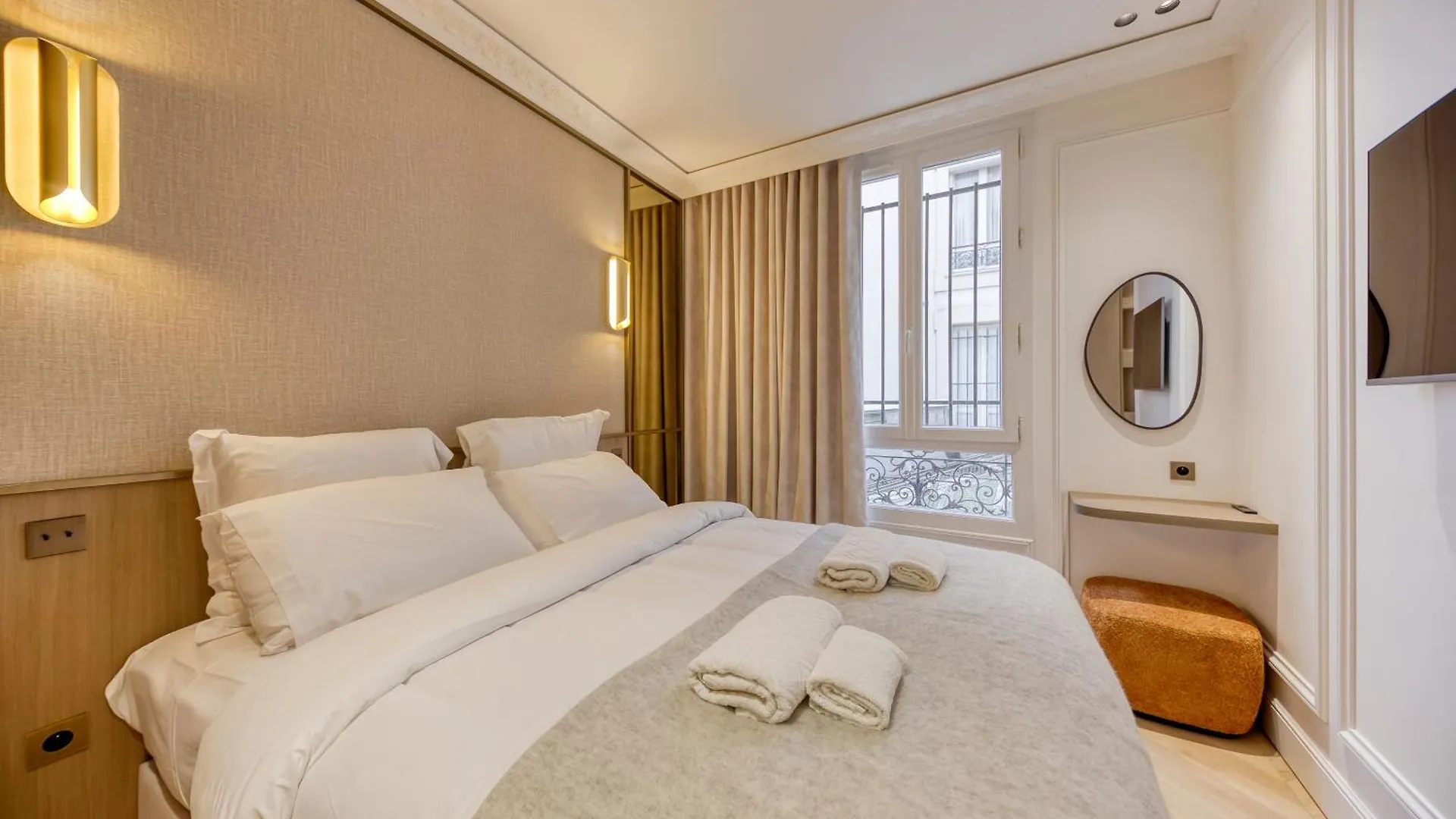 Prestige L 3Ch L 2Sdb L Clim L Louvre Apartment Paris 0*,
