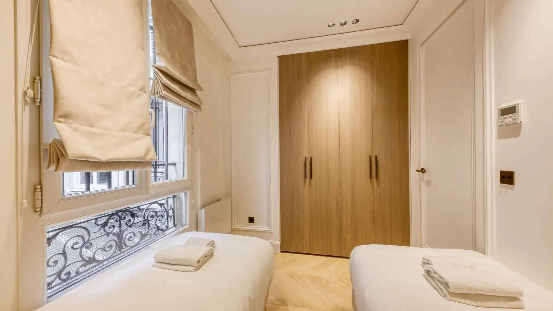 Prestige L 3Ch L 2Sdb L Clim L Louvre Apartment Paris